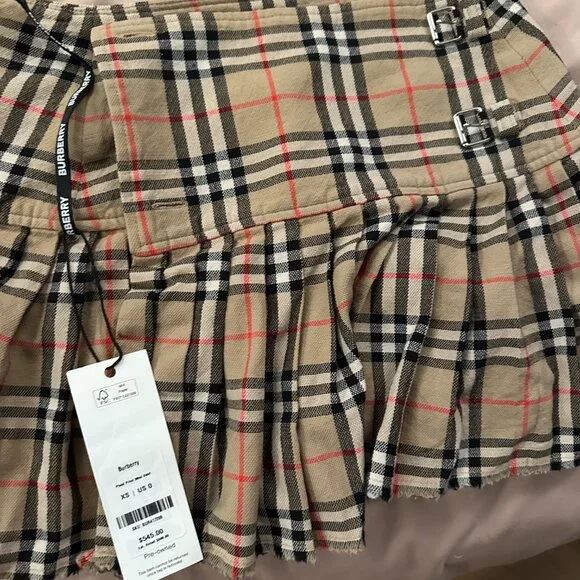 Burberry skirt - Picture 5 of 6